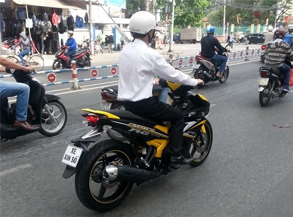 xe chua co bien so co duoc luu thong khong