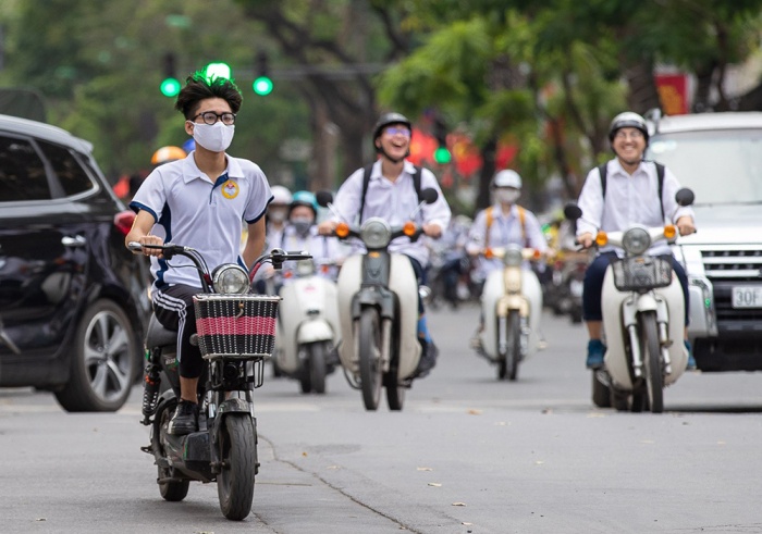 Bao nhiêu tuổi được thi bằng lái xe máy